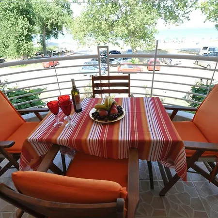 Giannakis Apartment