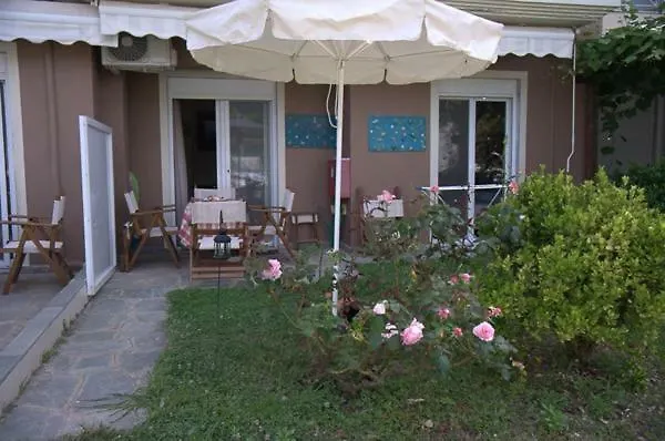 Giannakis アパート クリッシ・アモウディア