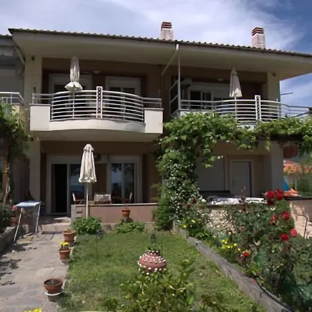 Giannakis Daire *