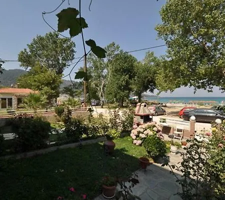 Giannakis * Chrisi Ammoudia